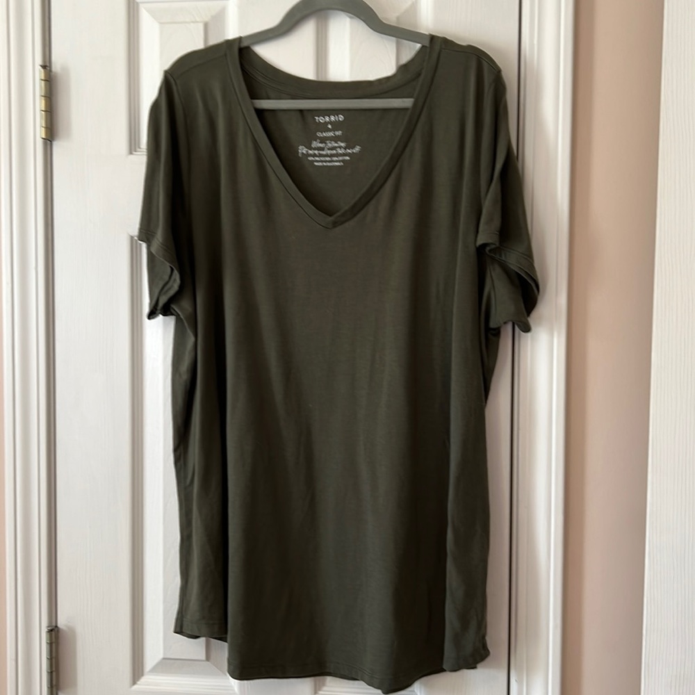 Torrid T Shirt